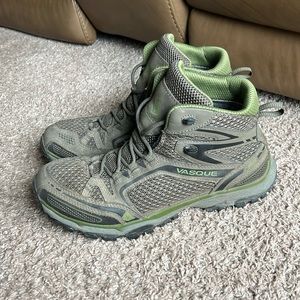 Vasque Breeze Hiking Boots